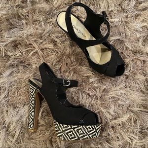 Diva Lounge Black Platform Peep Toe Heels